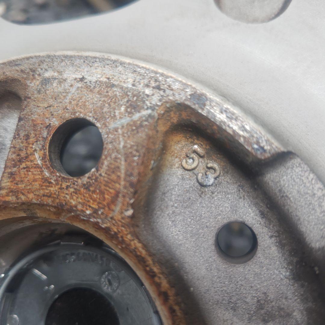 ルーミー付けたスタッドレスタイヤ　4本　175/65R15