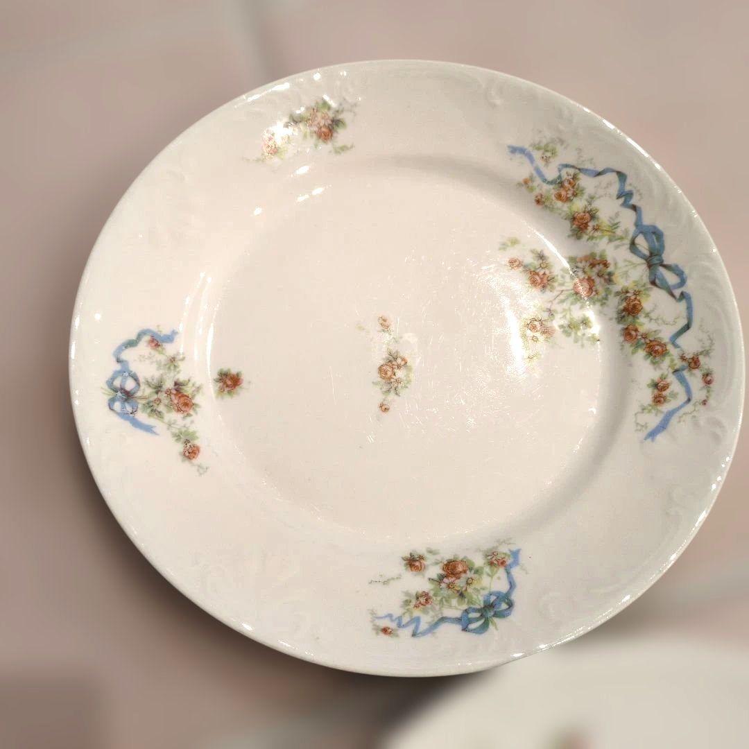 ヴィクトリアン　花柄リボン装飾 ホワイトプレート 2枚セット