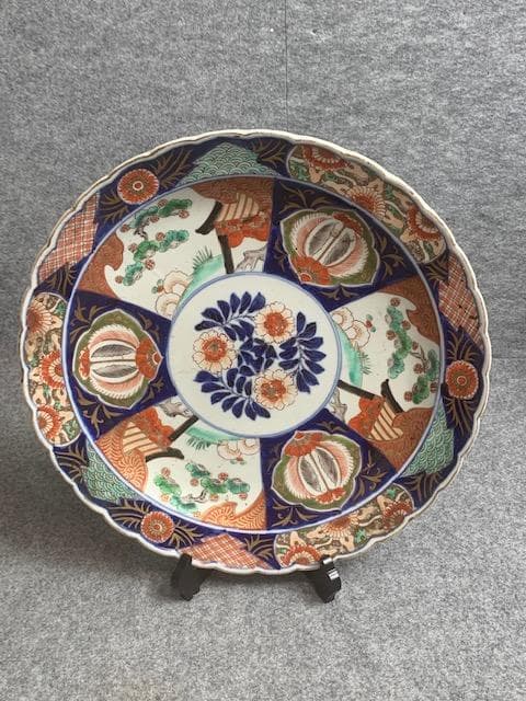 伊万里 草木文 色絵 かぶと大皿 [B31438]