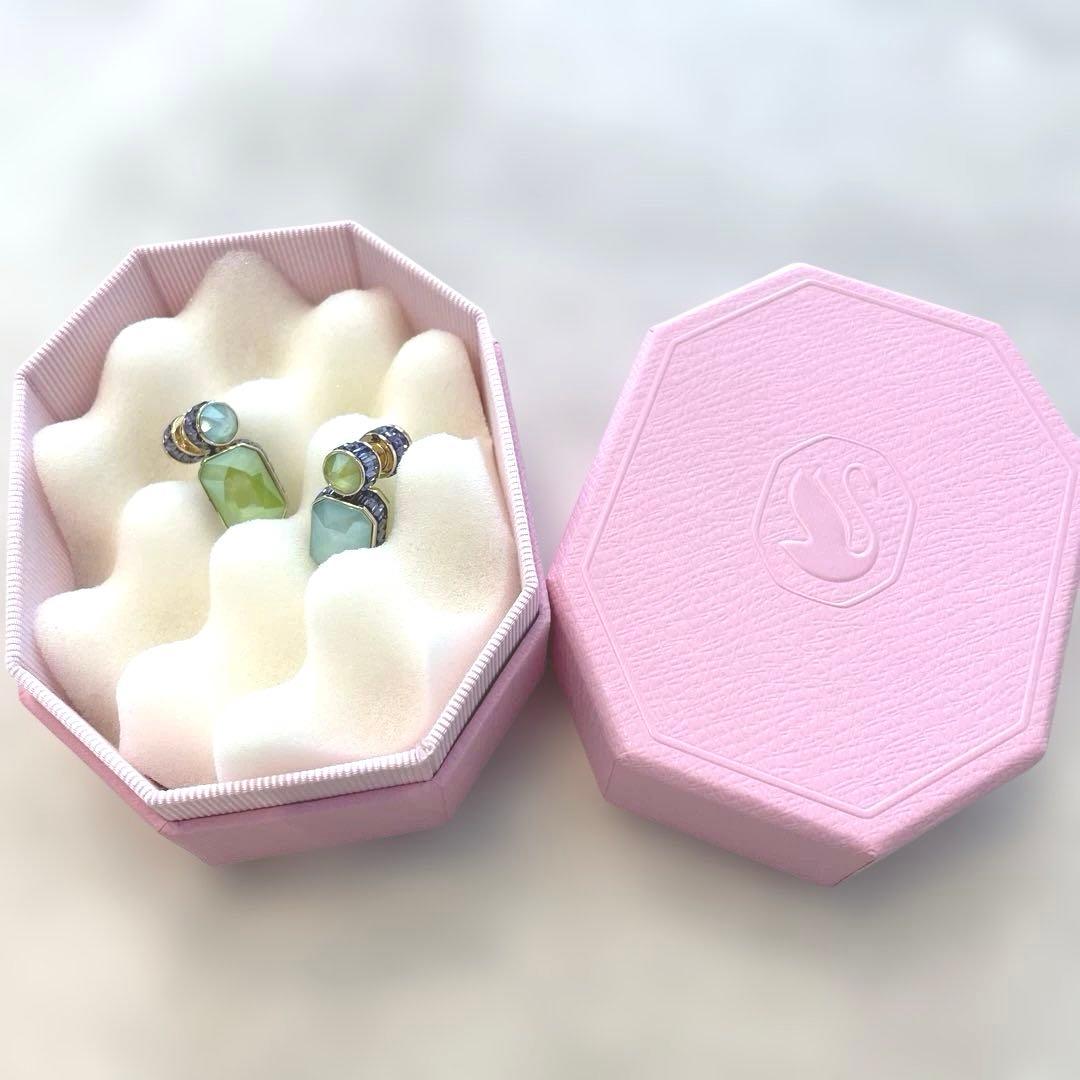 未使用　swarovski スワロフスキー オクタゴン　ピアス