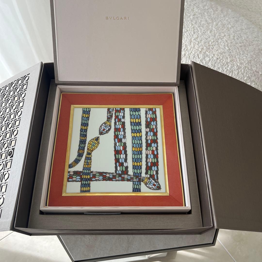 ブルガリ　プレート