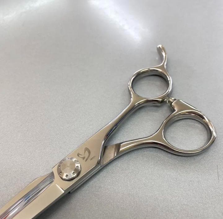 6インチシ剣刃シザー　豪快に切れるシザー　新品未使用