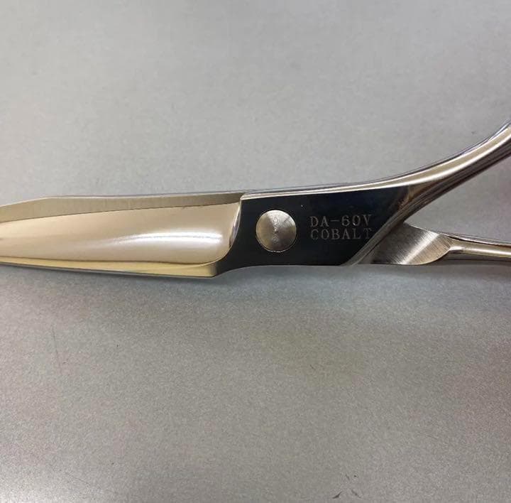 6インチシ剣刃シザー　豪快に切れるシザー　新品未使用