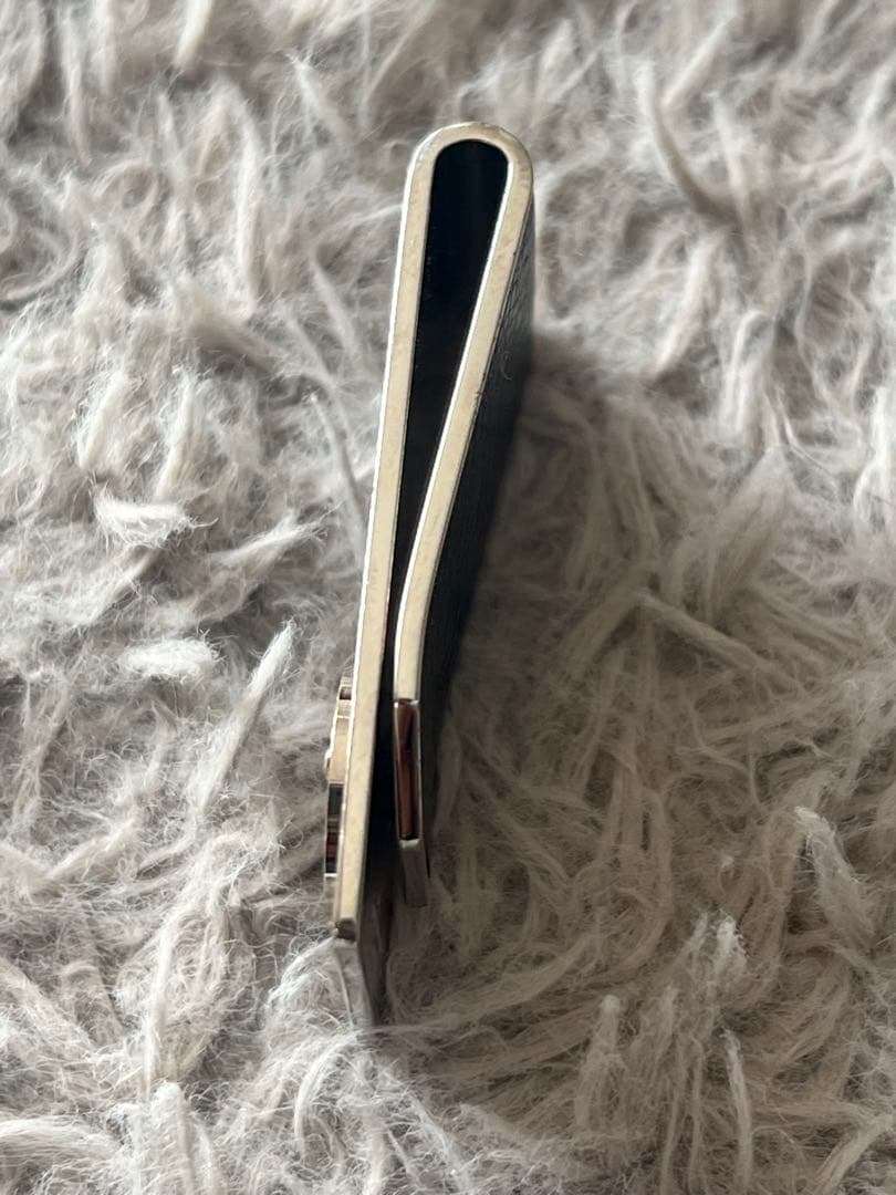 Louis Vuitton タイガ パンス ア ビエ ネオ マネークリップ