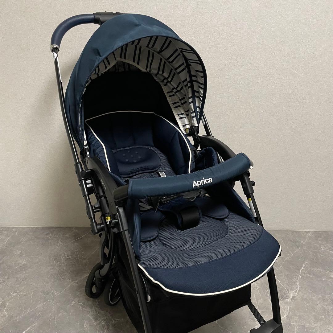 アップリカ ラクーナクッションAB レザーハンドル ベビーカー 対面式