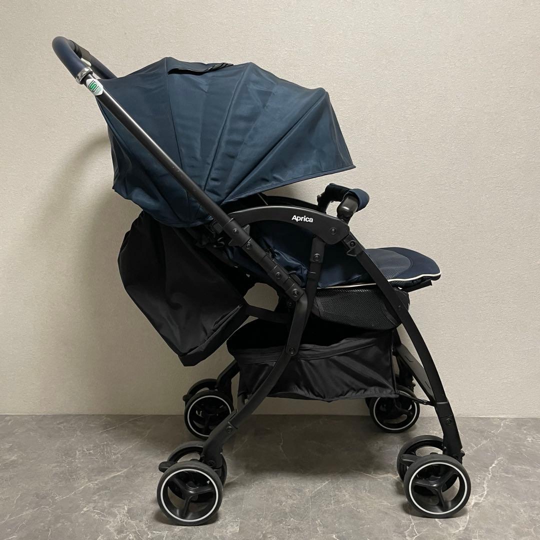 アップリカ ラクーナクッションAB レザーハンドル ベビーカー 対面式