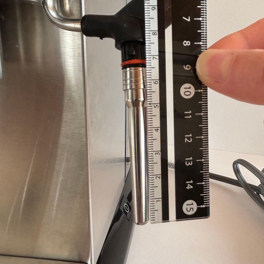 【迅速発送】デロンギ　デディカ　EC680　エスプレッソマシン　シルバー