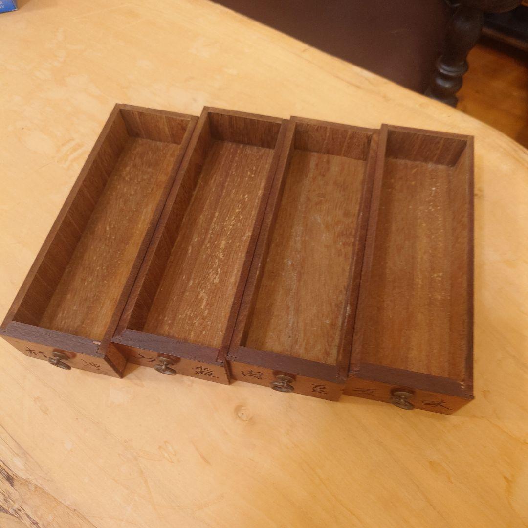 u*4様 アジアンスタイル　薬箪笥　木製収納家具　アンティーク