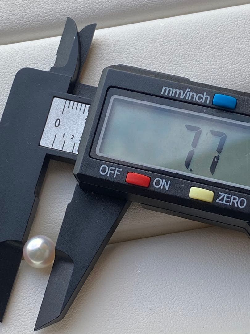 2052 あこや真珠　K18 天女級のテリ7.5-8mm パールピアス