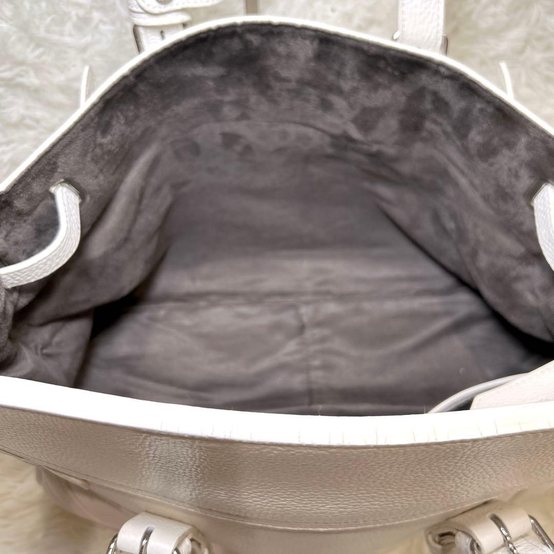 PELLE MORBIDAペッレモルビダ レザートートバッグホワイト A4収納可