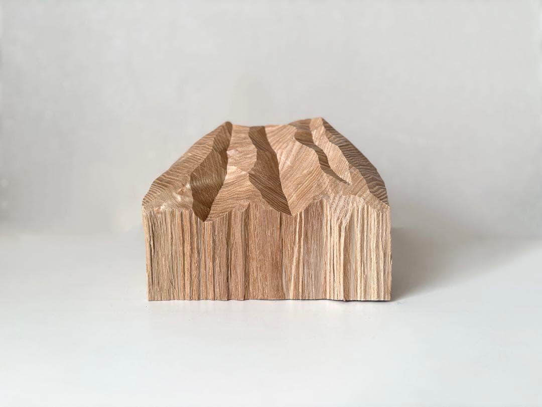 高野夕輝　木彫りの山　オブジェ