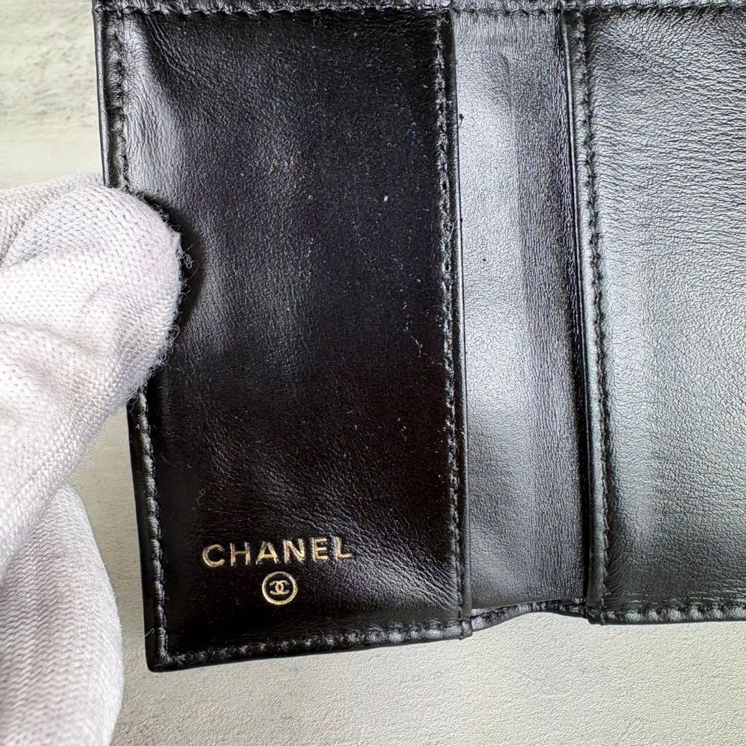 CHANEL ボーイシャネル　キャビアスキン　三つ折り　財布　ケース