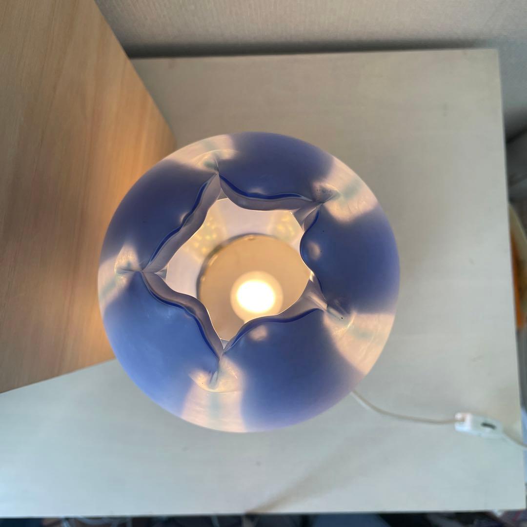 玻璃　テーブルランプ　ランプ白青　約30センチ　木箱付き　美品にみえる　送料込み