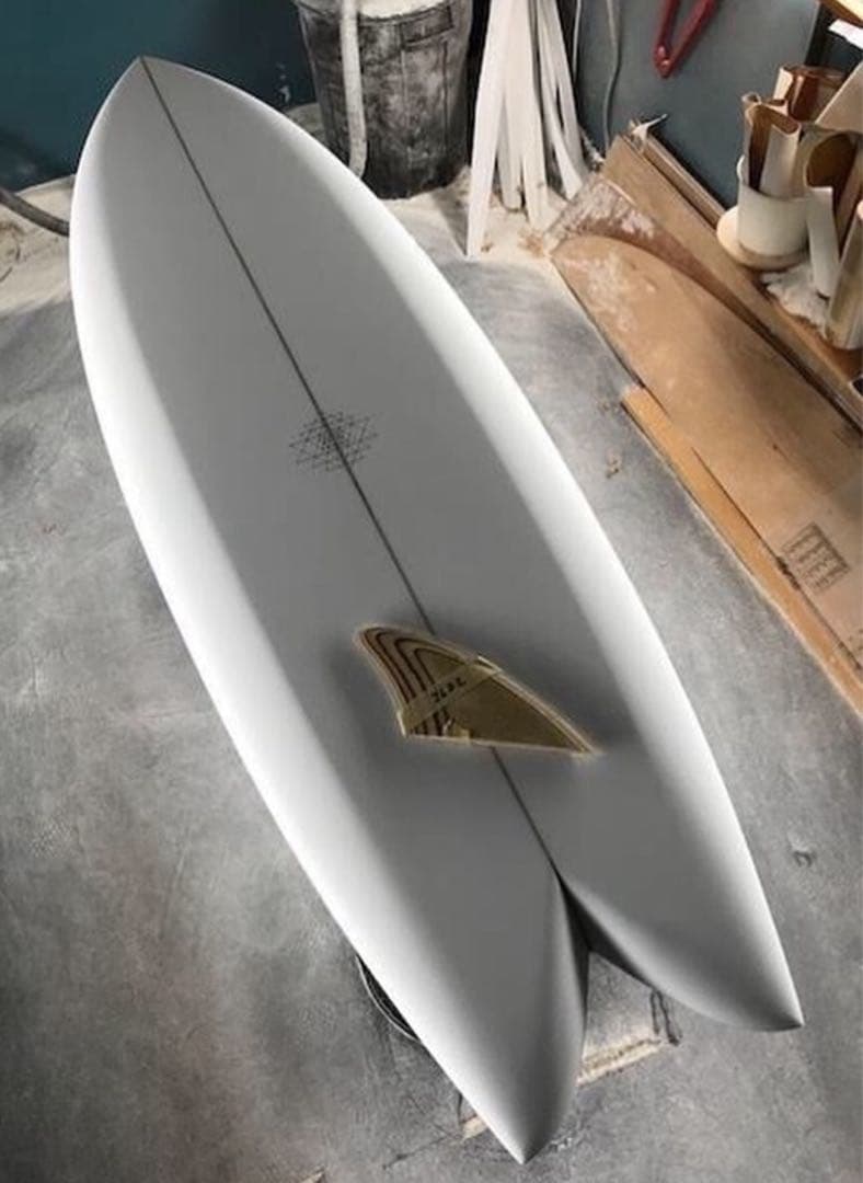 サーフボード　mandala 5.5