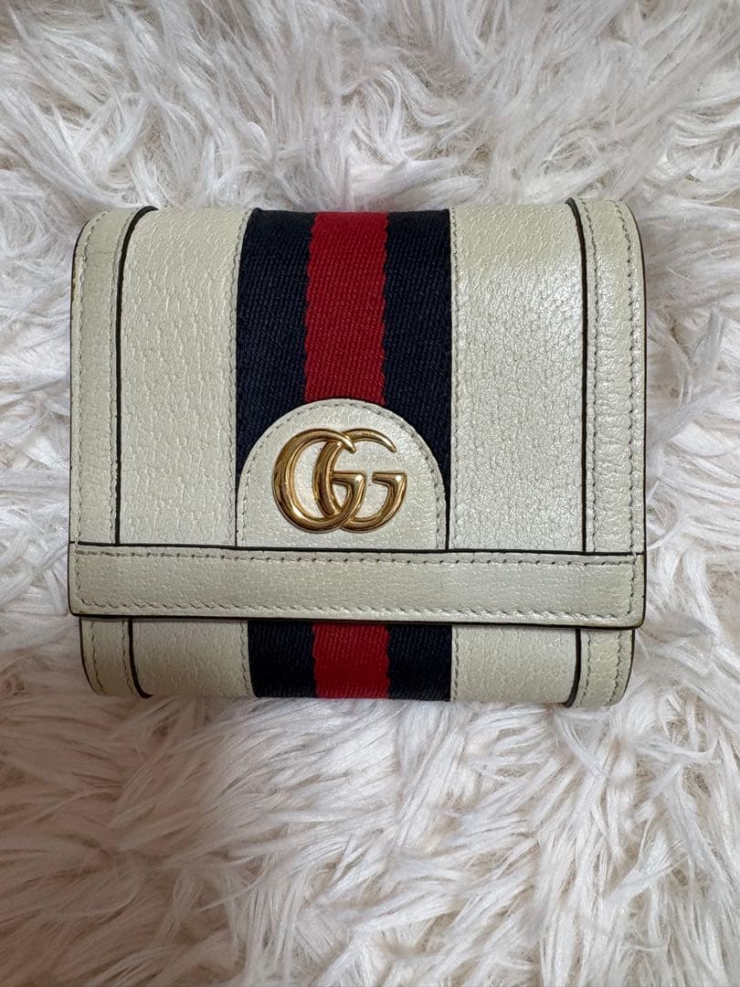 GUCCI GGロゴ 二つ折り財布 アイボリー