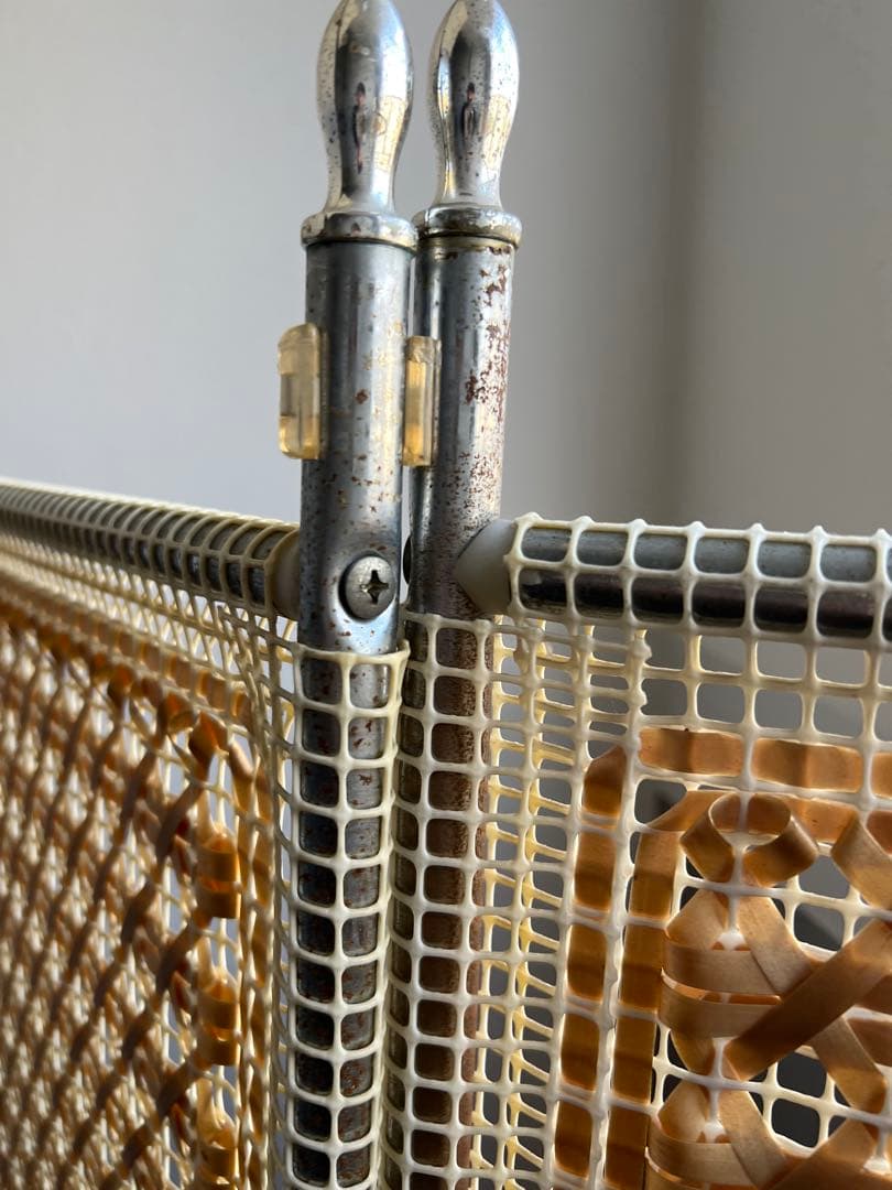 レトロモダン　4つ折りパーテーション 赤ベージュミッドセンチュリー