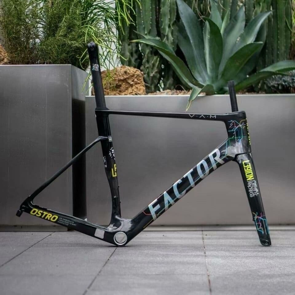 FACTOR OSTRO VAM 2.0 TEAM AMANI×RAPHA 新型