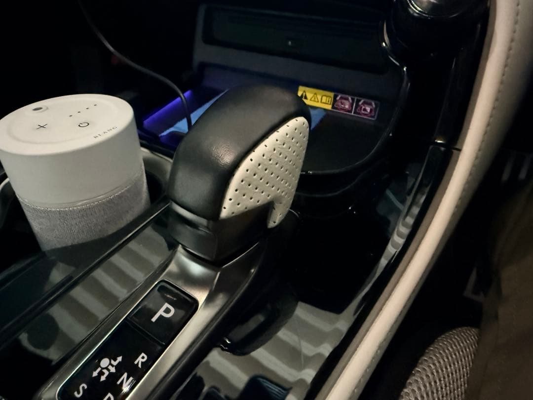 シンクデザイン ホワイトレザーインテリアシフトノブ NX250/350/450用