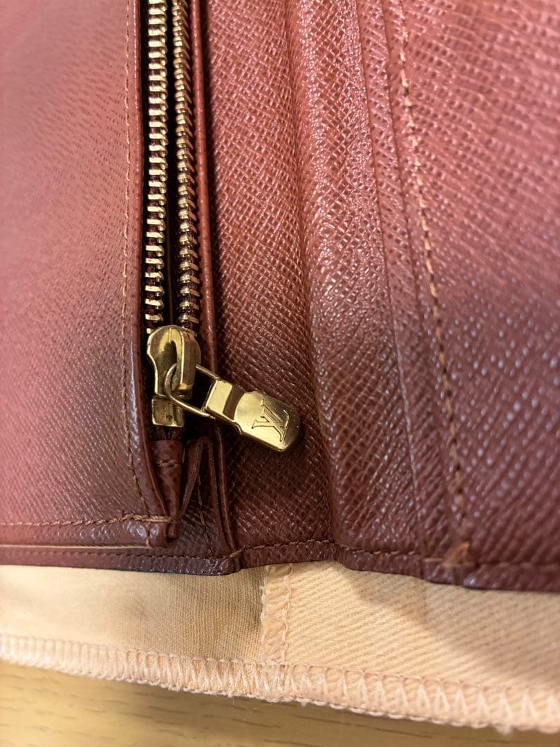 ルイ・ヴィトン モノグラム 長財布