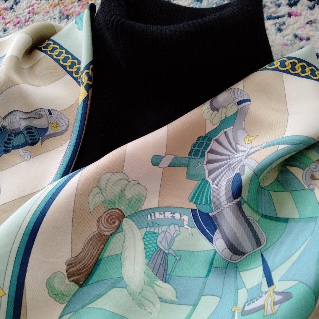 HERMES♦︎大判シルクスカーフ♦︎カレ90