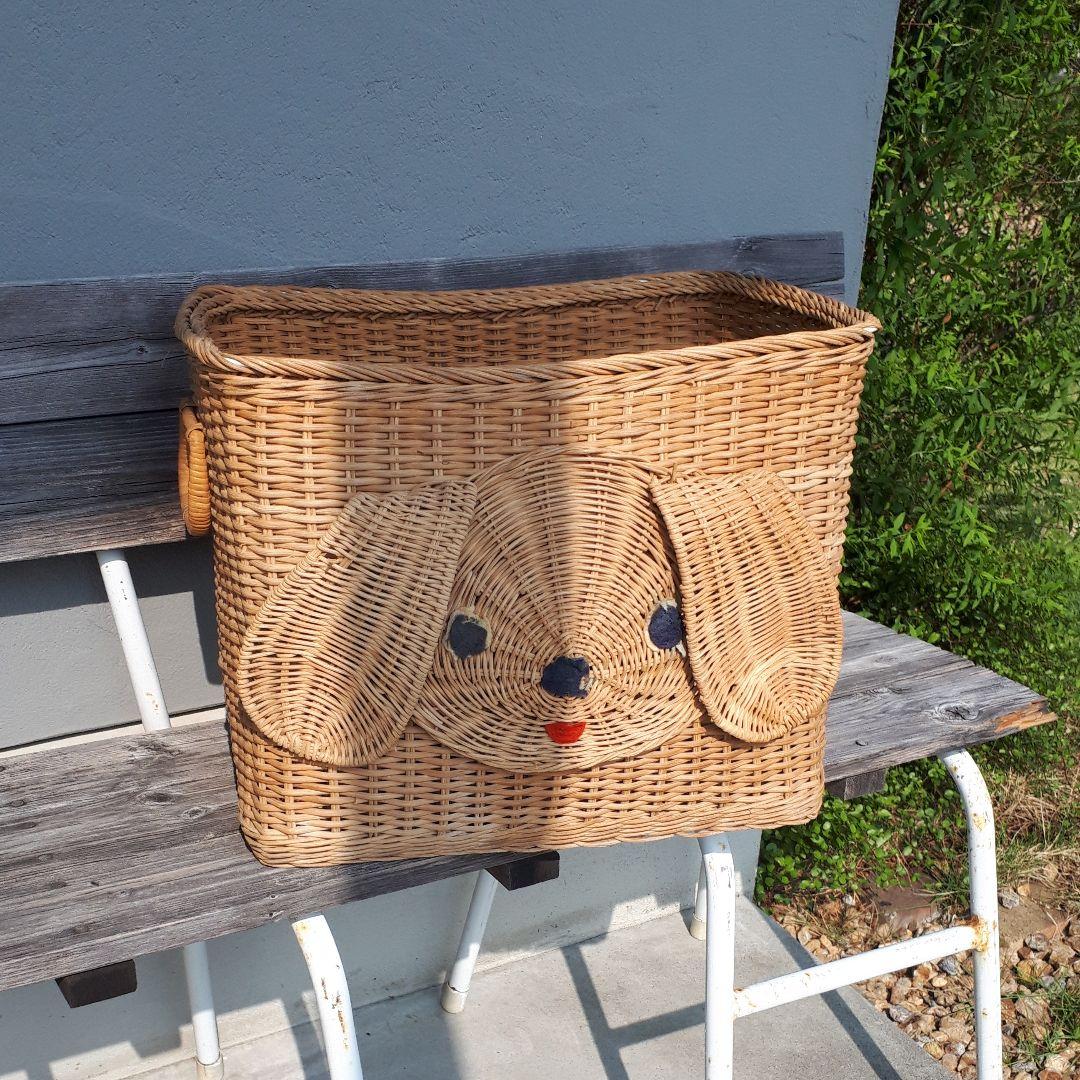 さとちゃん／ラタン 大きいかご 昭和レトロ 犬 籠 自然素材 バスケット
