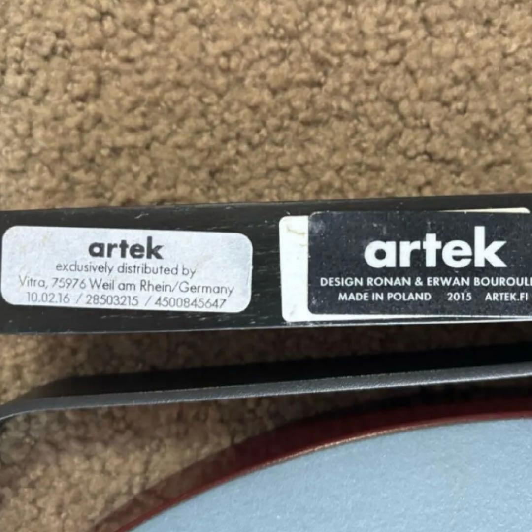 Artek カアリ・シェルフ壁付け ラウンド シェルフ ブルレック vitra