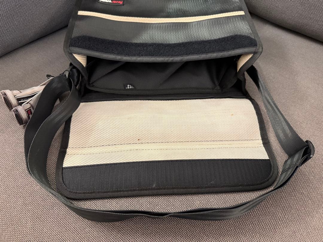 Feueewear ドイツ製 消防ホースで作られた パソコンバッグ