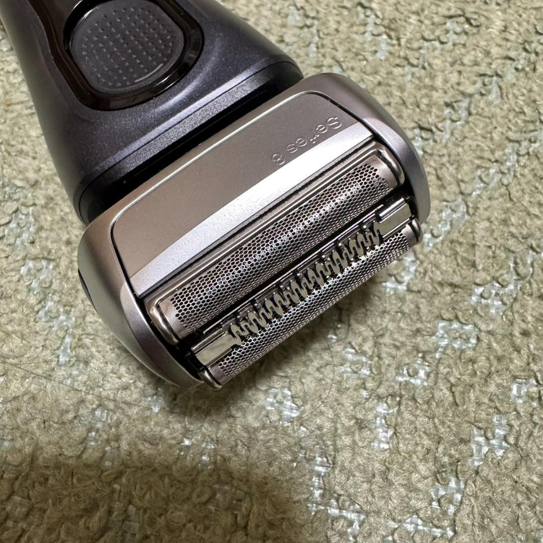 ブラウン 電気シェーバー シリーズ8 洗浄機付き 美品