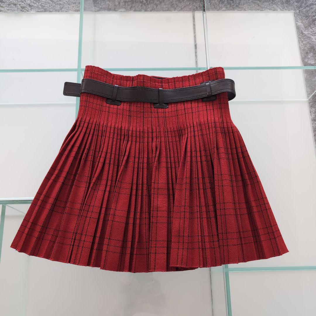 Christian Dior 赤いプリーツスカート　美品　サイズ36