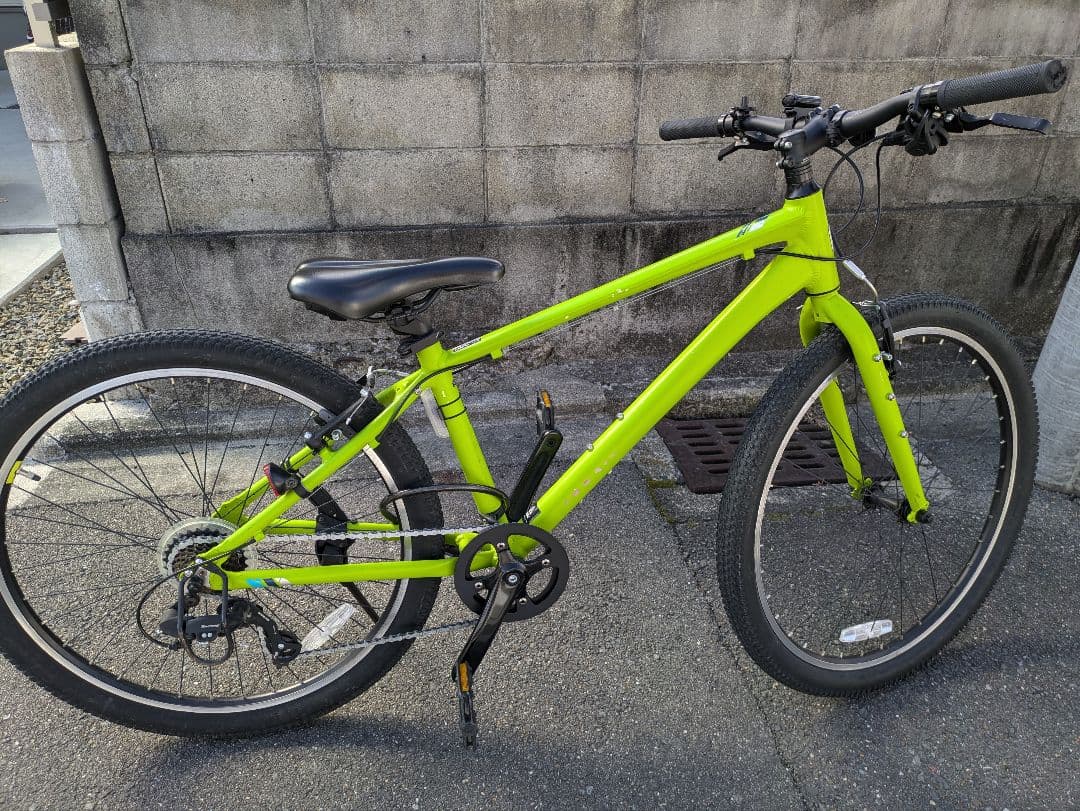 ジュニアスポーツバイク 26インチ ライムグリーン　ログアドベンチャー