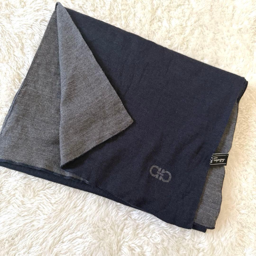 サルヴァトーレ フェラガモ　シルク&カシミヤ マフラー　ガンチーニ　リバーシブル