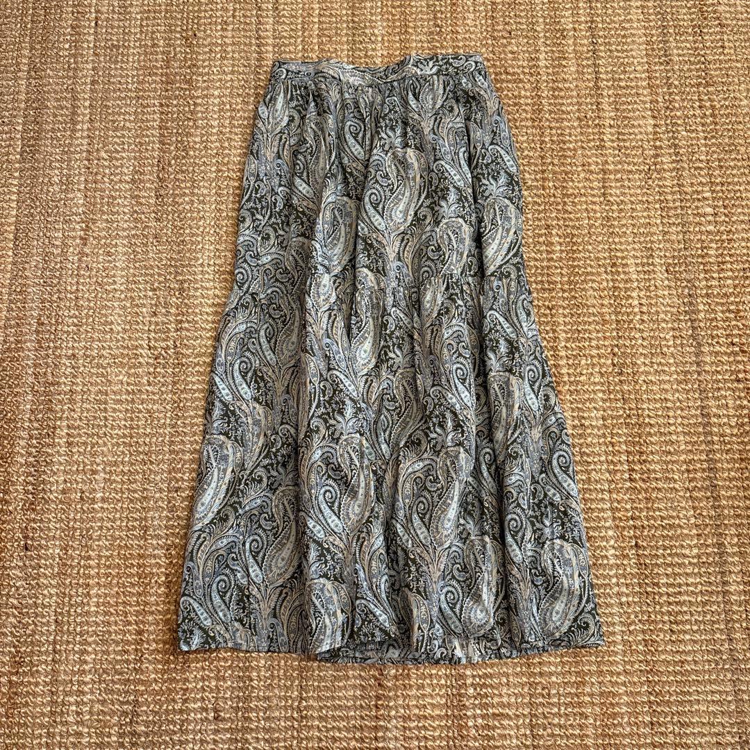 リバティプリントのティアードスカート / ペイズリー柄 / Mサイズ