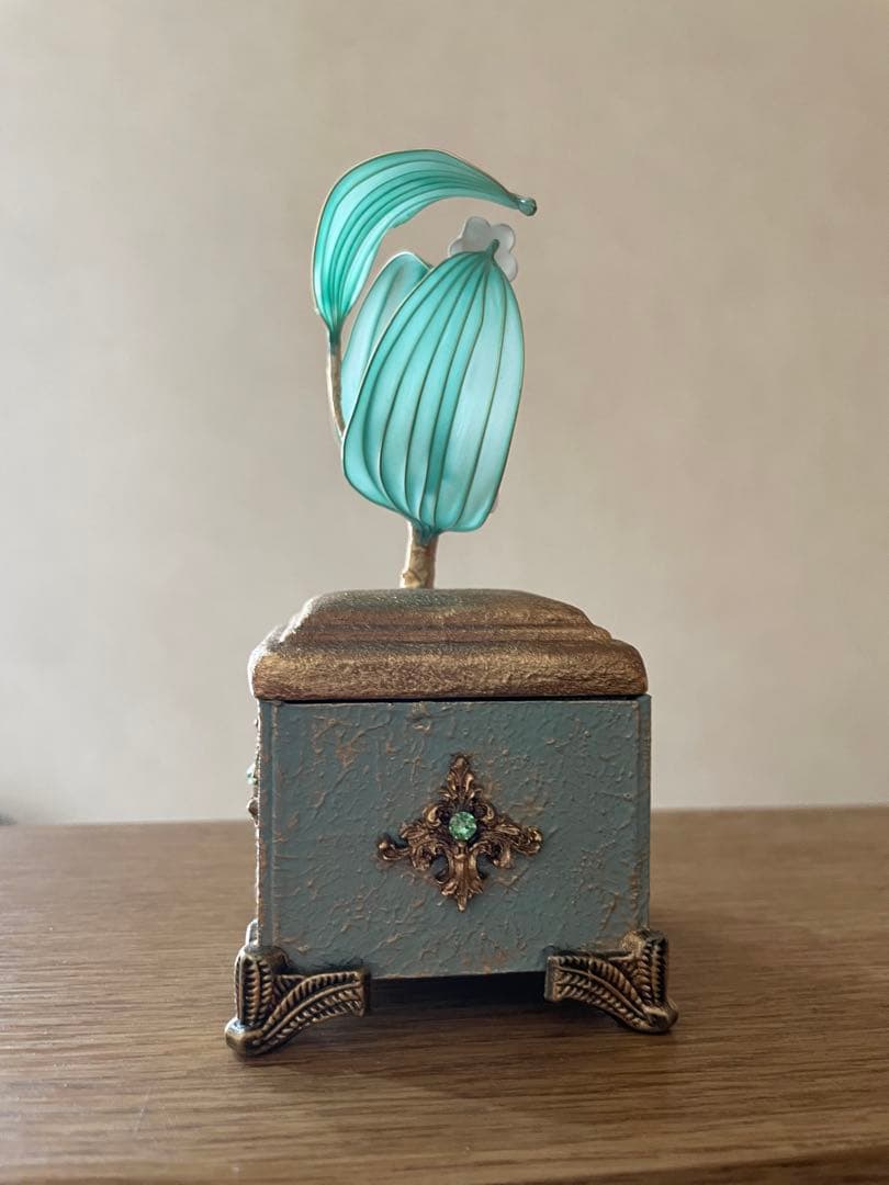 すずらんミニランプ　花　モチーフアート　Saori Shirasaki