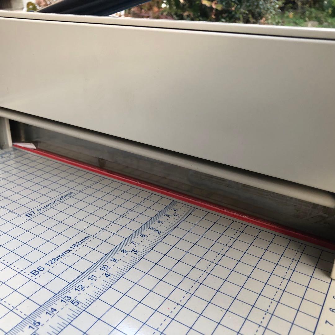 大型裁断機 ペーパーカッター 事務用品