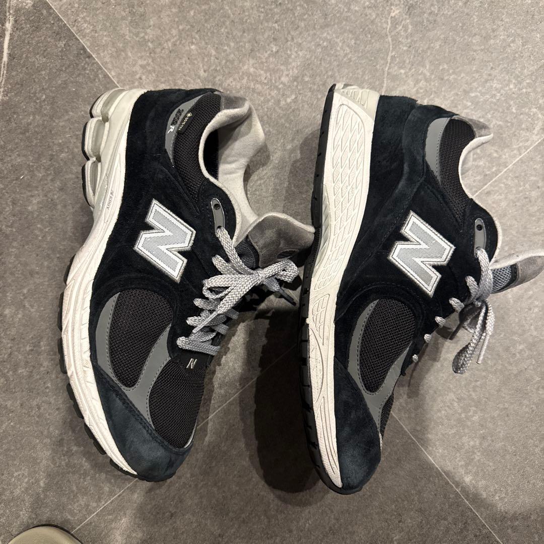ぷーぷー New Balance M2002Rブラック/グレー スニーカー