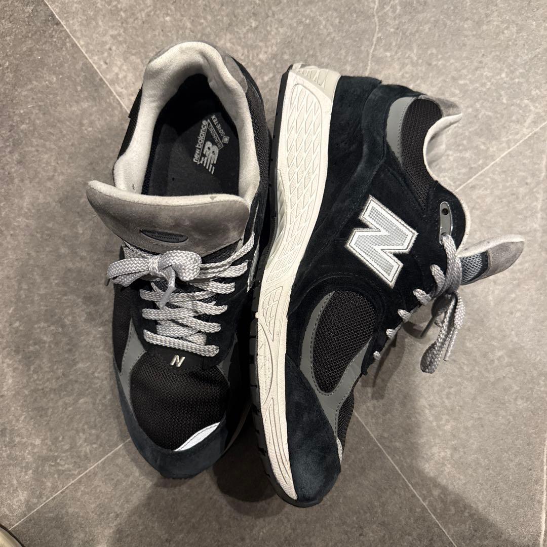 ぷーぷー New Balance M2002Rブラック/グレー スニーカー