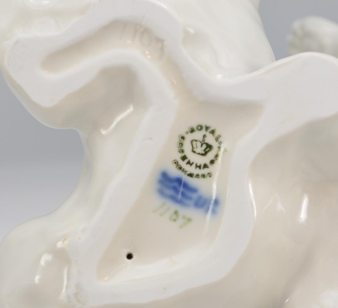 遊ぶ二頭のシロクマ　＃1107　★ロイヤルコペンハーゲン　デンマーク　絶版