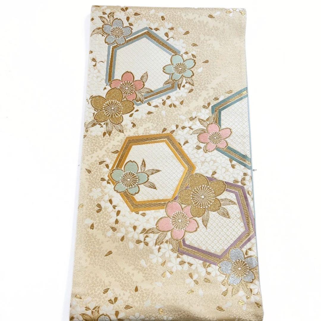 振袖６点セット　銀通し　金駒刺繍　金彩　晴れの日　成人式　着物　064w p