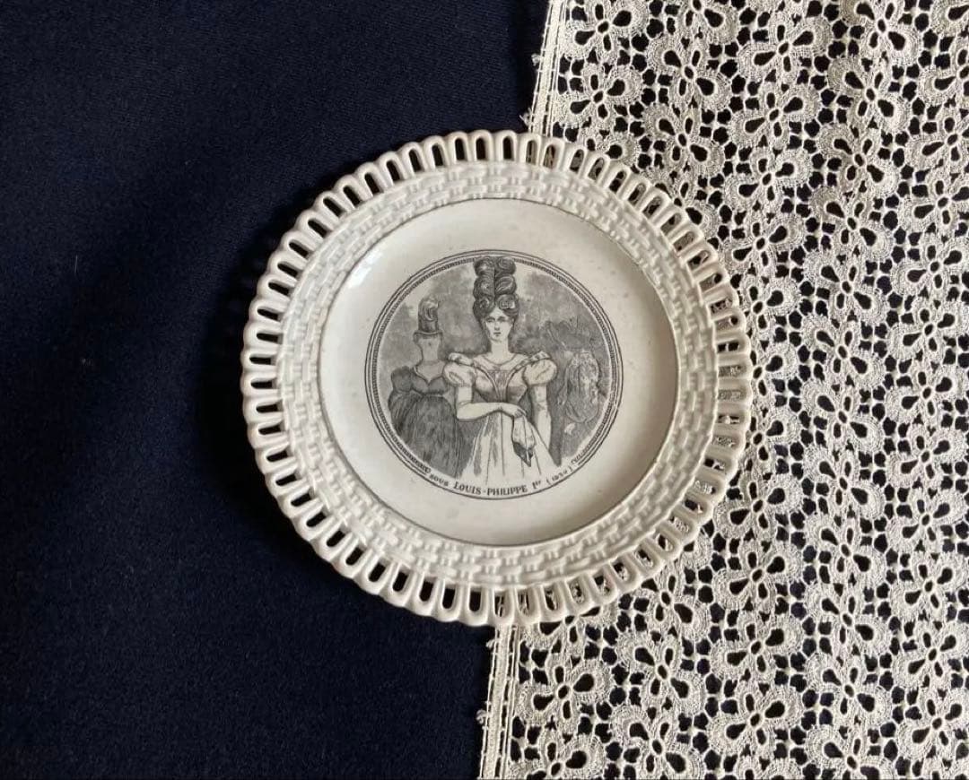 LONWYお皿すかし フランスアンティーク