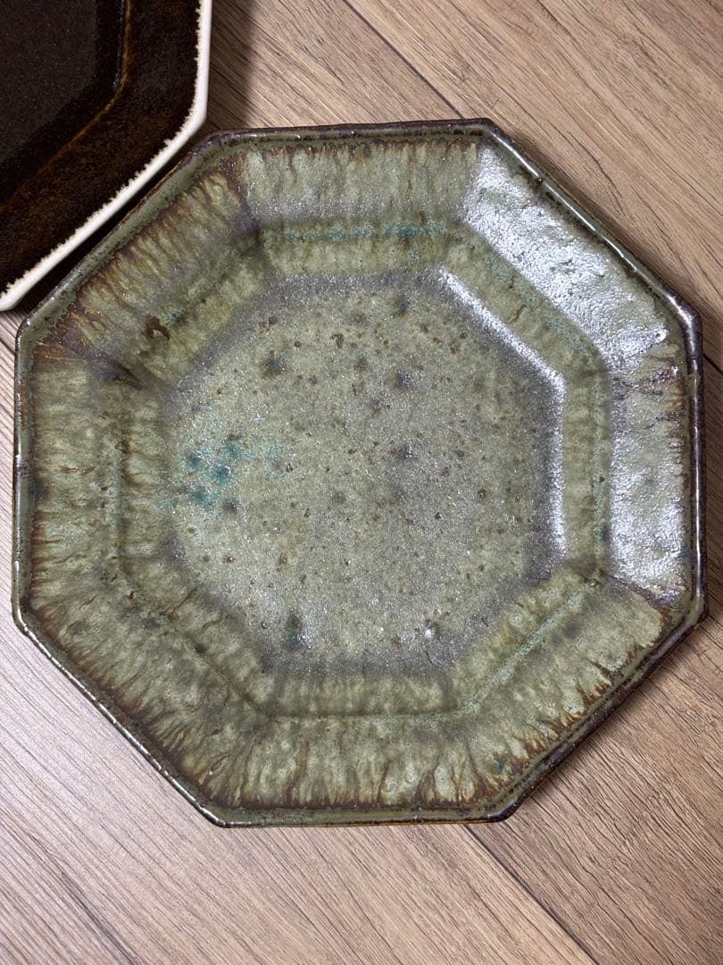 大沼道行 八角皿 Lサイズ 緑釉 黒釉 作家物 織部 ワンプレート