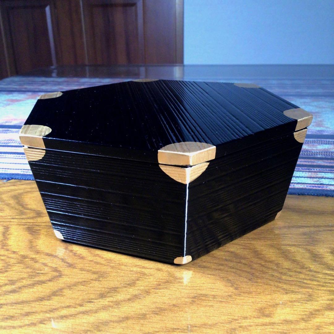 『芸術うー特価』　山田平安堂　菓子器　大・小