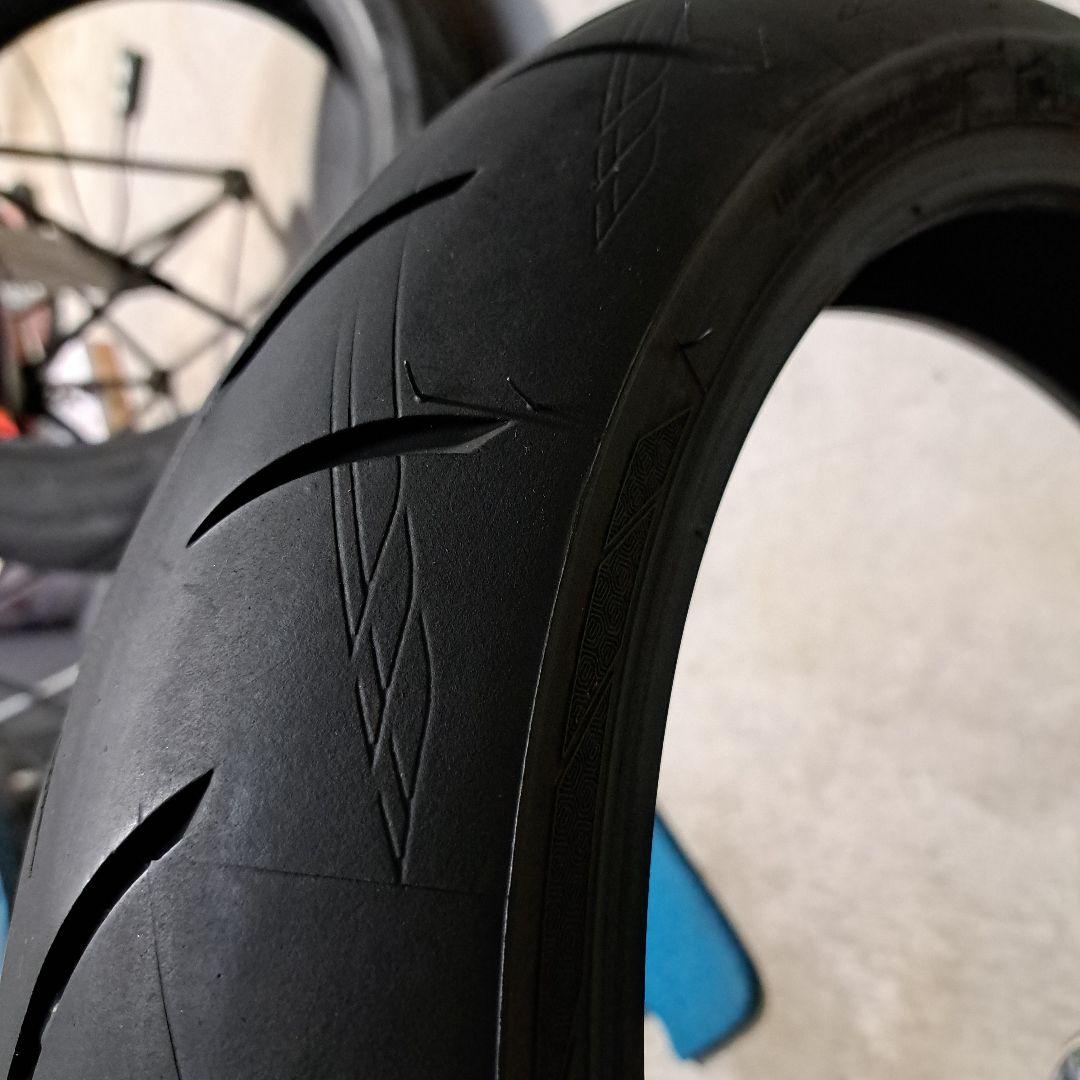ほぼ新品 BRIDGESTONE S21F 120/70-17