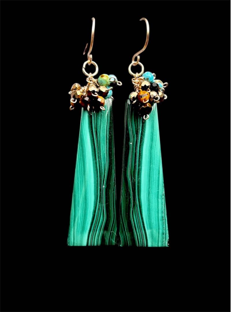 14kgfマラカイトのロングピアスです