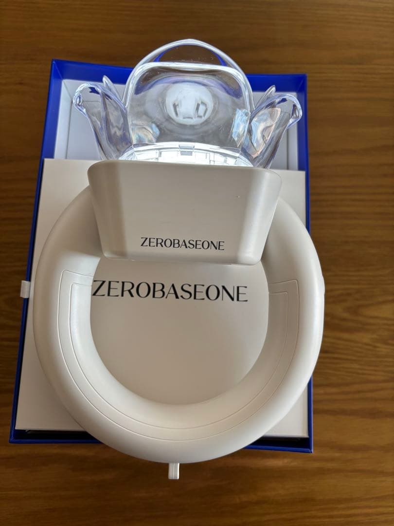 ZEROBASEONE 公式ペンライト