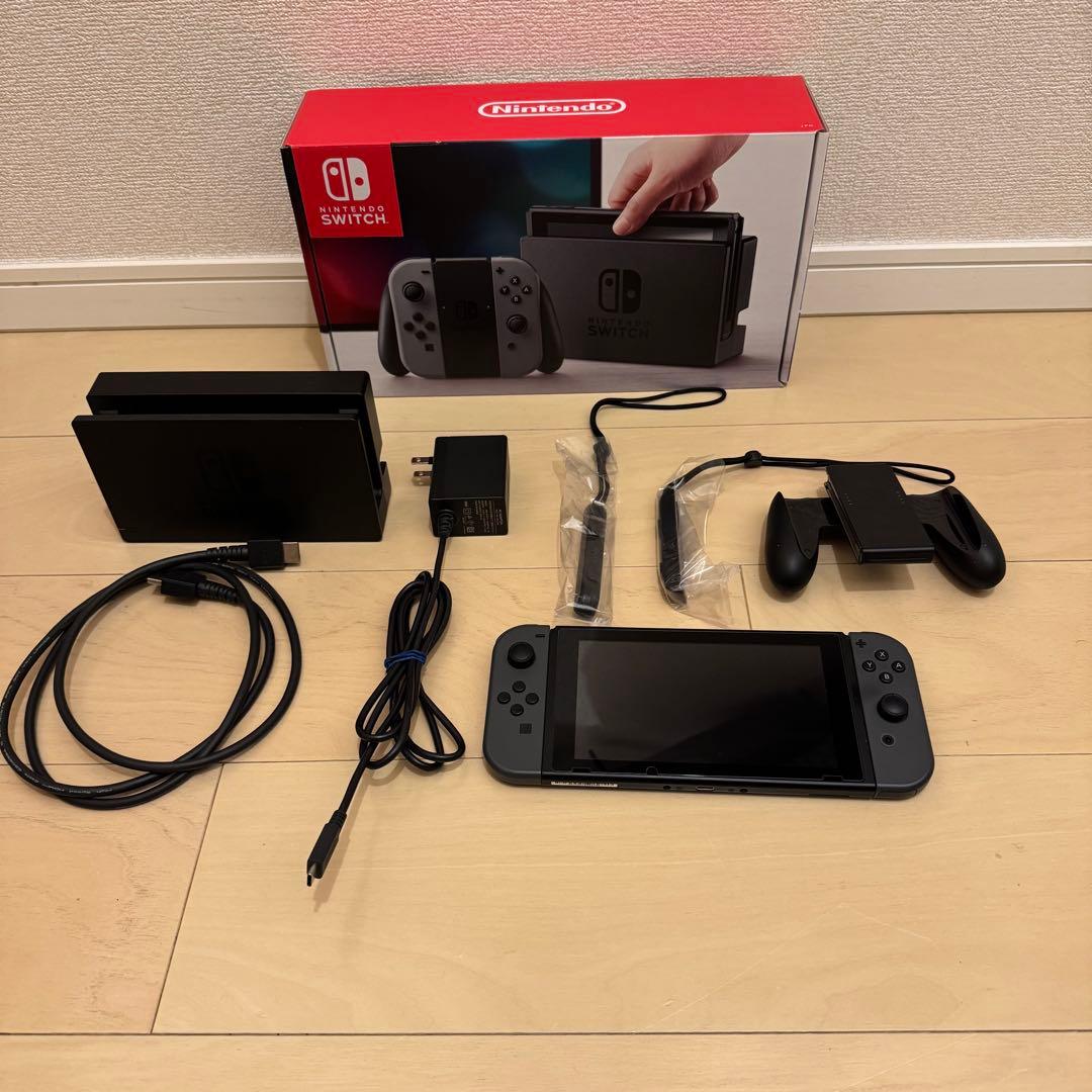 Nintendo Switch 本体 グレー 付属品完備　ポーチ付き