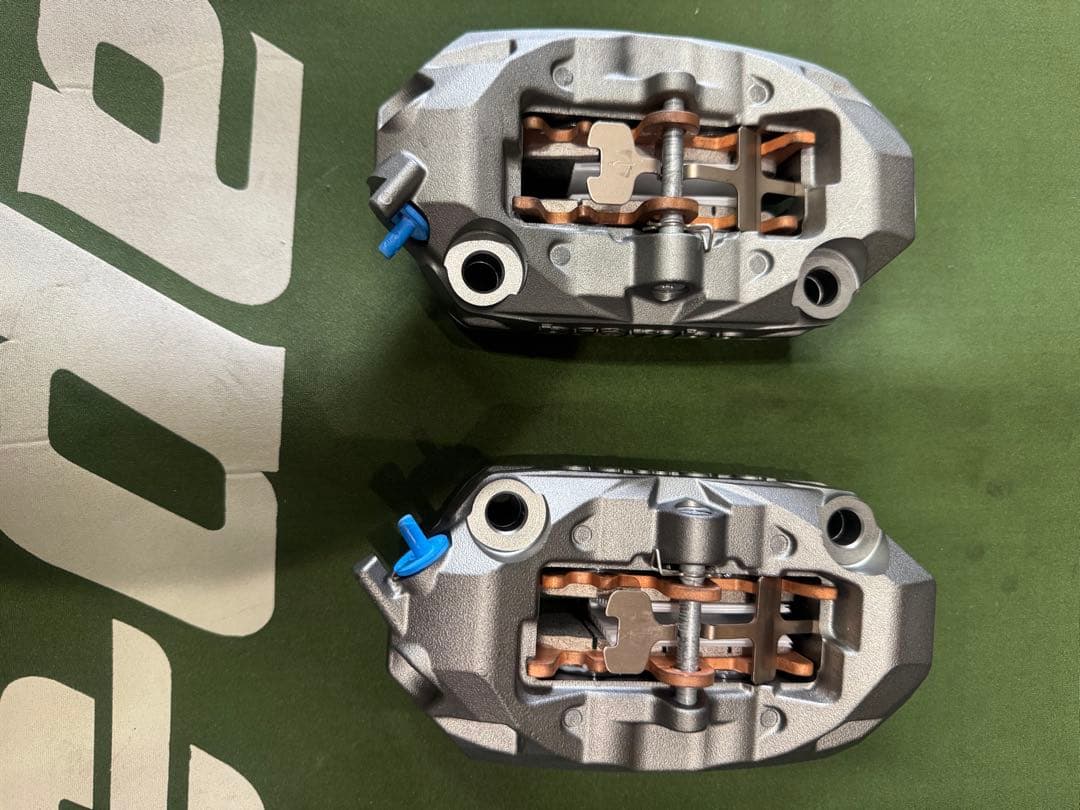 Z900RS SE 純正ブレンボキャリパー　brembo