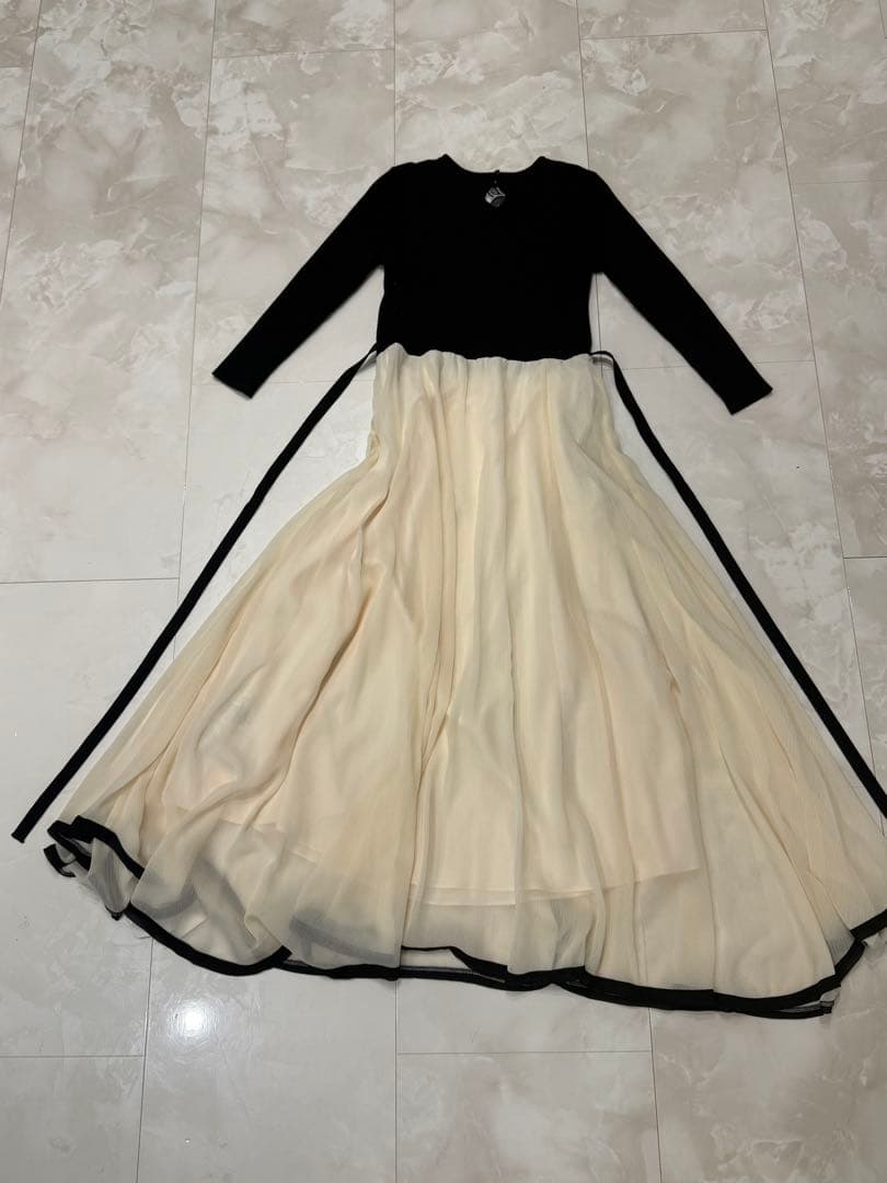 【新品タグ付】Rirandtureデコルテレースドッキングワンピース 2