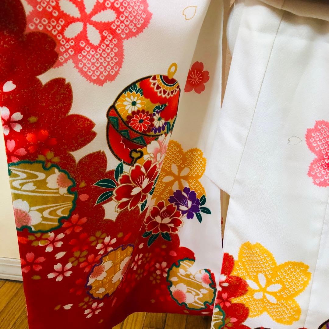 七五三七歳‼️貴重白地⭐︎手毬桜太鼓しほり柄⭐︎金彩箔煌びやか際立つ安心フルセッ逸品
