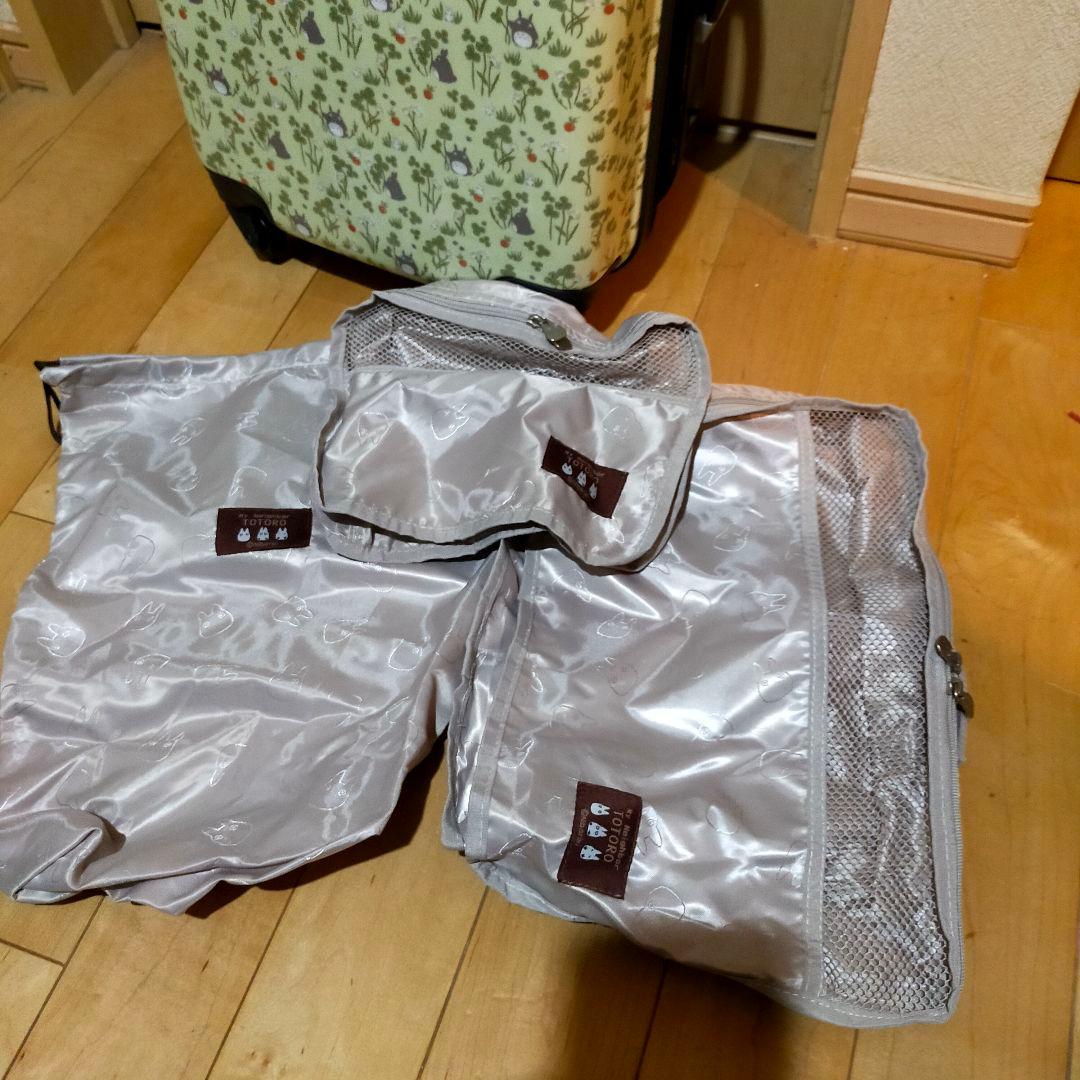 スタジオジブリ　となりのトトロ トトロクローバーシリーズ キャリーケースS