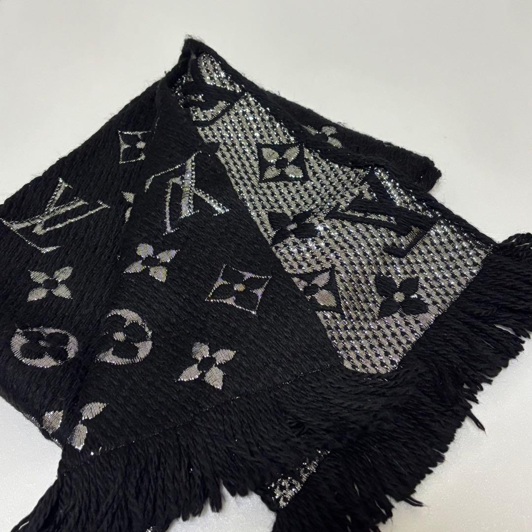 ルイヴィトン モノグラム マフラー ブラック×シルバー フリンジ付き LV